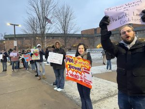 At 7:30 a.m. Huron staff picketed to share information to the community about the impacts of rising health care costs.