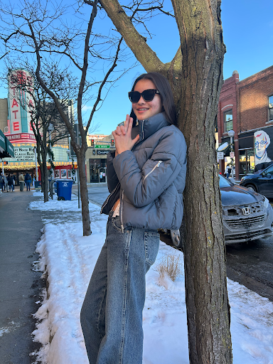 Lauren Zeng posing for a photo.